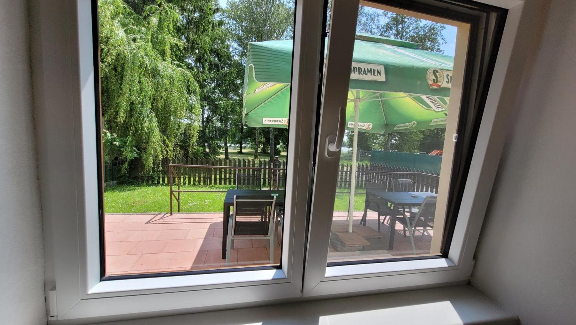 Jihoceska Pohoda U Plaze Třeboň Buitenkant foto